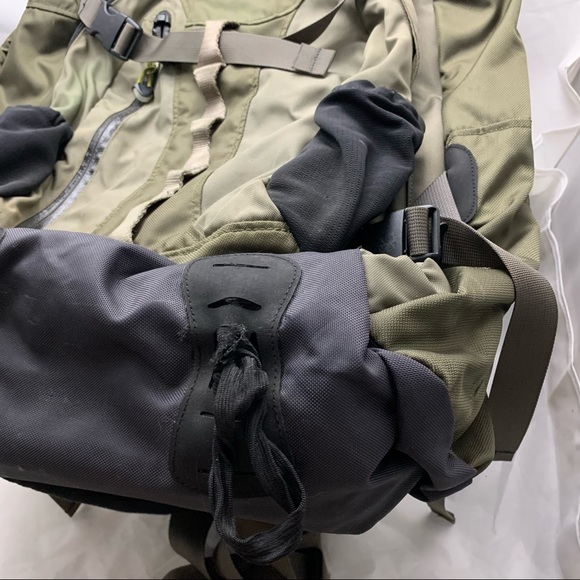 REI recreational backpack - Picture 4 of 11